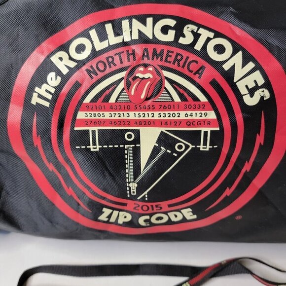 Rare Rolling Stones 2015 Zip Code Tour VIP Duffel bag and VIP Badge - Picture 2 of 11